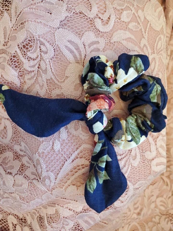 Scrunchie with Tie Knot